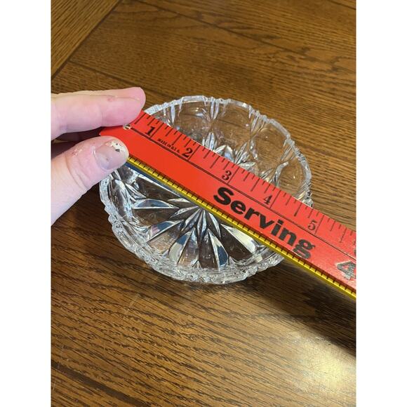 Beautiful Beyer Bleikristall 24% Lead Cut Crystal Round Clear Bowl 4.5” Elegant - Picture 4 of 6